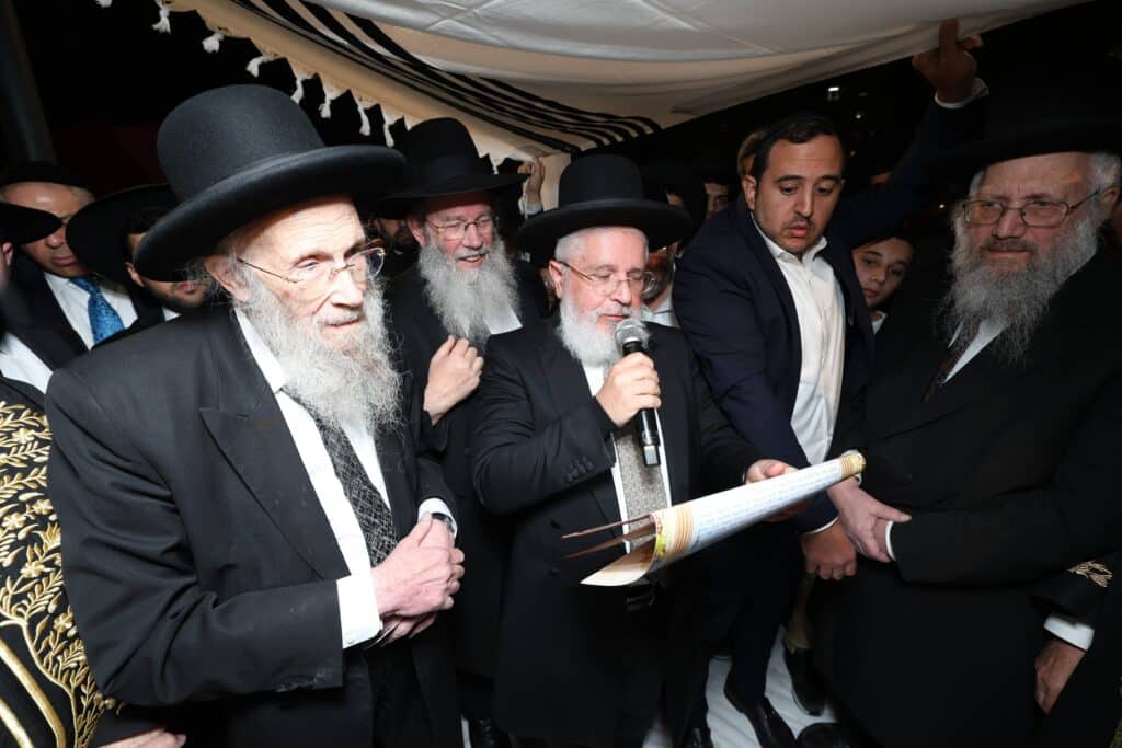 קול רינה וישועה באהלי צדיקים: שמחת נישואי נכדת הראשונים לציון