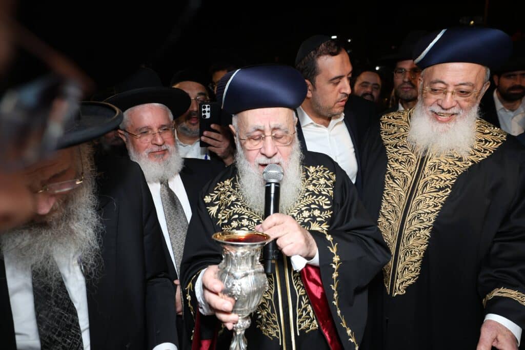 קול רינה וישועה באהלי צדיקים: שמחת נישואי נכדת הראשונים לציון