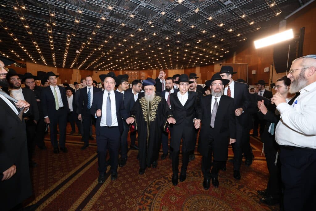 קול רינה וישועה באהלי צדיקים: שמחת נישואי נכדת הראשונים לציון