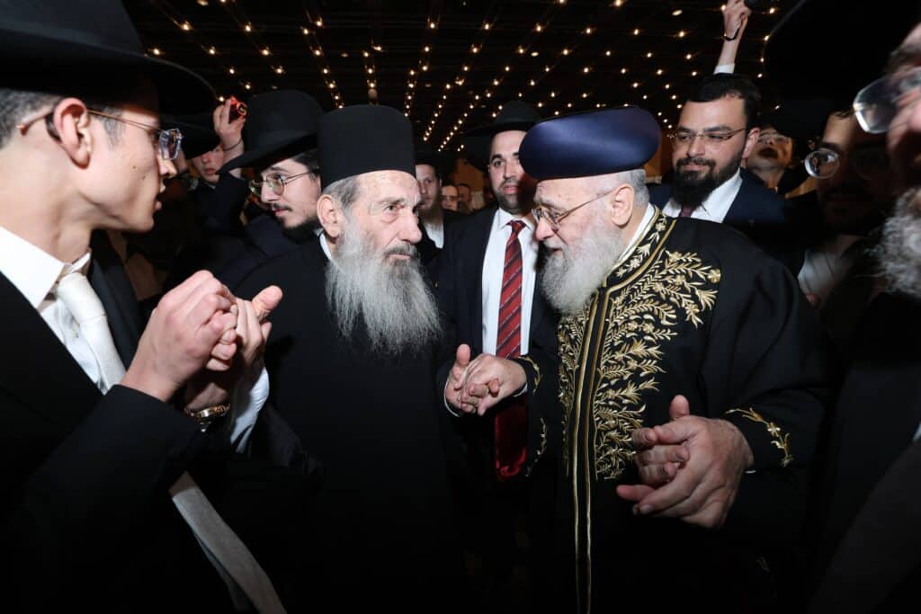 קול רינה וישועה באהלי צדיקים: שמחת נישואי נכדת הראשונים לציון