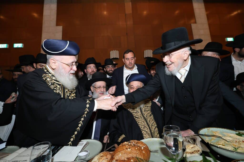 קול רינה וישועה באהלי צדיקים: שמחת נישואי נכדת הראשונים לציון