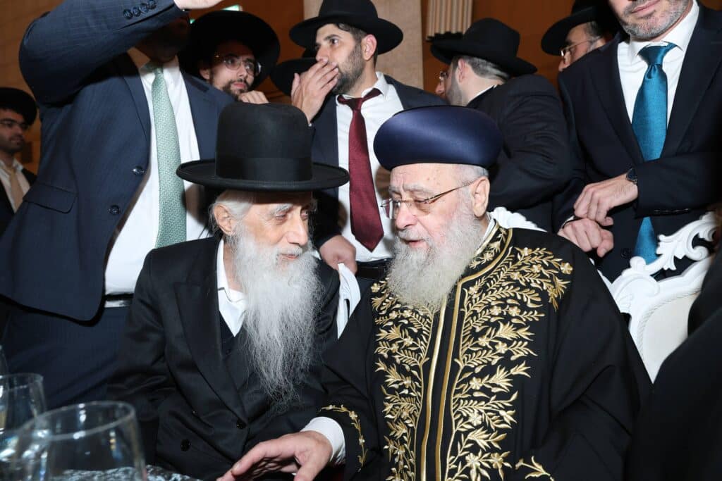 קול רינה וישועה באהלי צדיקים: שמחת נישואי נכדת הראשונים לציון