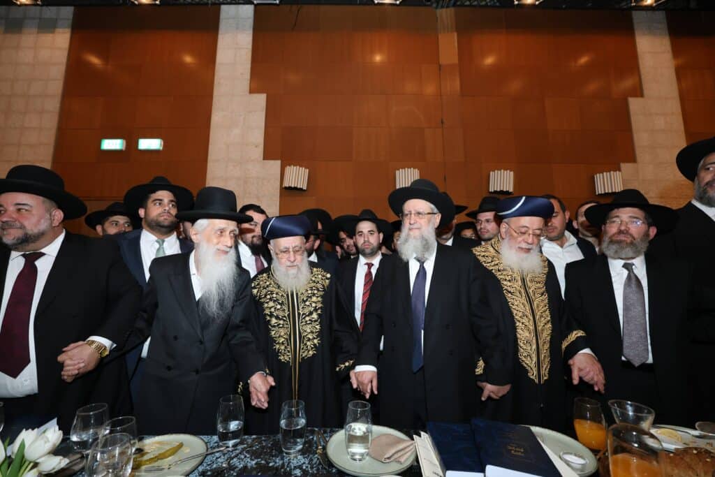 קול רינה וישועה באהלי צדיקים: שמחת נישואי נכדת הראשונים לציון