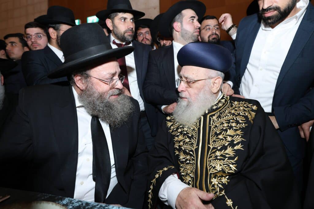 קול רינה וישועה באהלי צדיקים: שמחת נישואי נכדת הראשונים לציון