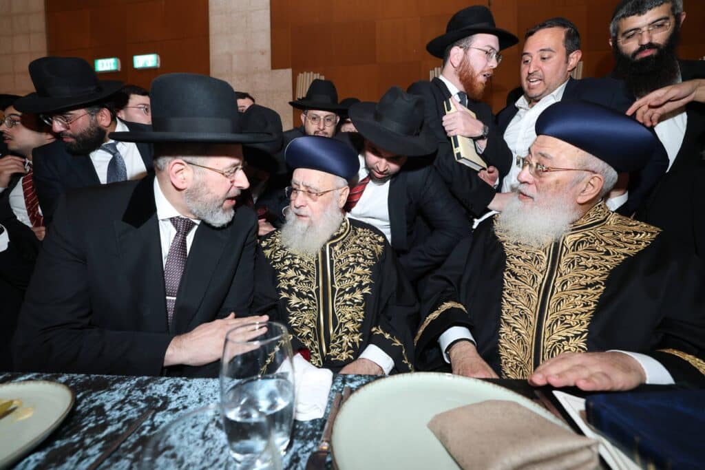 קול רינה וישועה באהלי צדיקים: שמחת נישואי נכדת הראשונים לציון