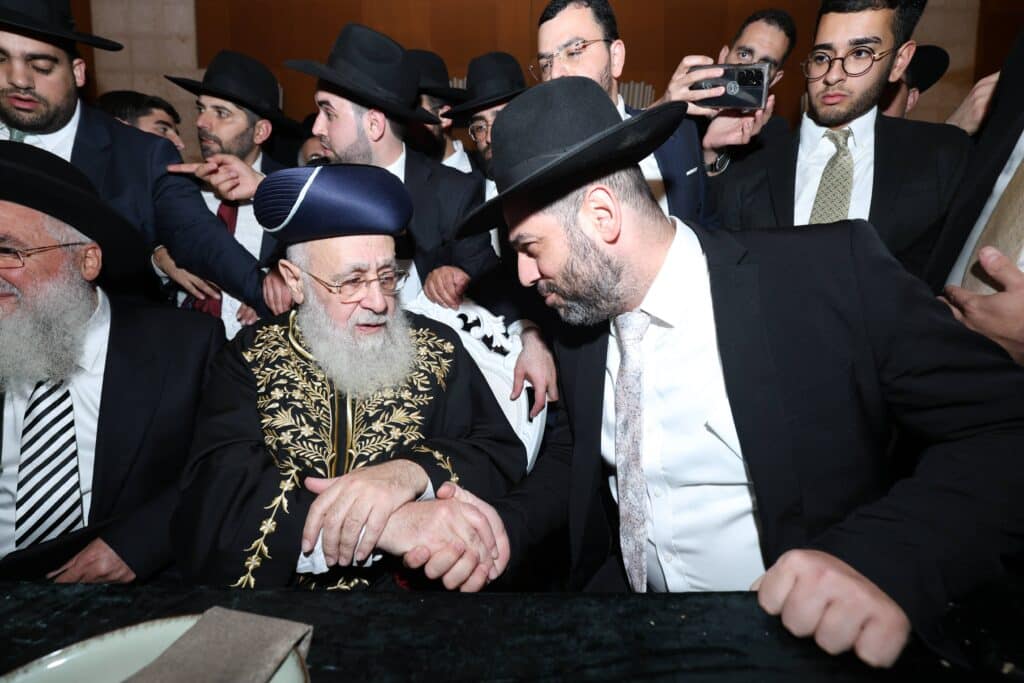 קול רינה וישועה באהלי צדיקים: שמחת נישואי נכדת הראשונים לציון