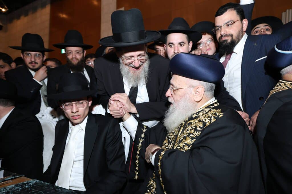 קול רינה וישועה באהלי צדיקים: שמחת נישואי נכדת הראשונים לציון