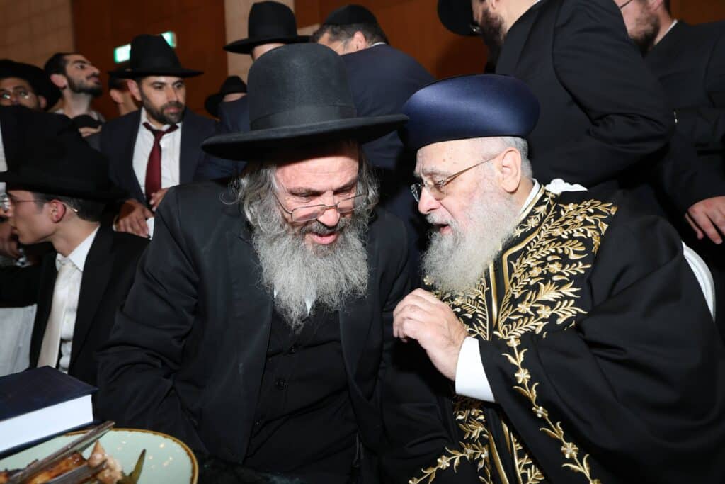 קול רינה וישועה באהלי צדיקים: שמחת נישואי נכדת הראשונים לציון