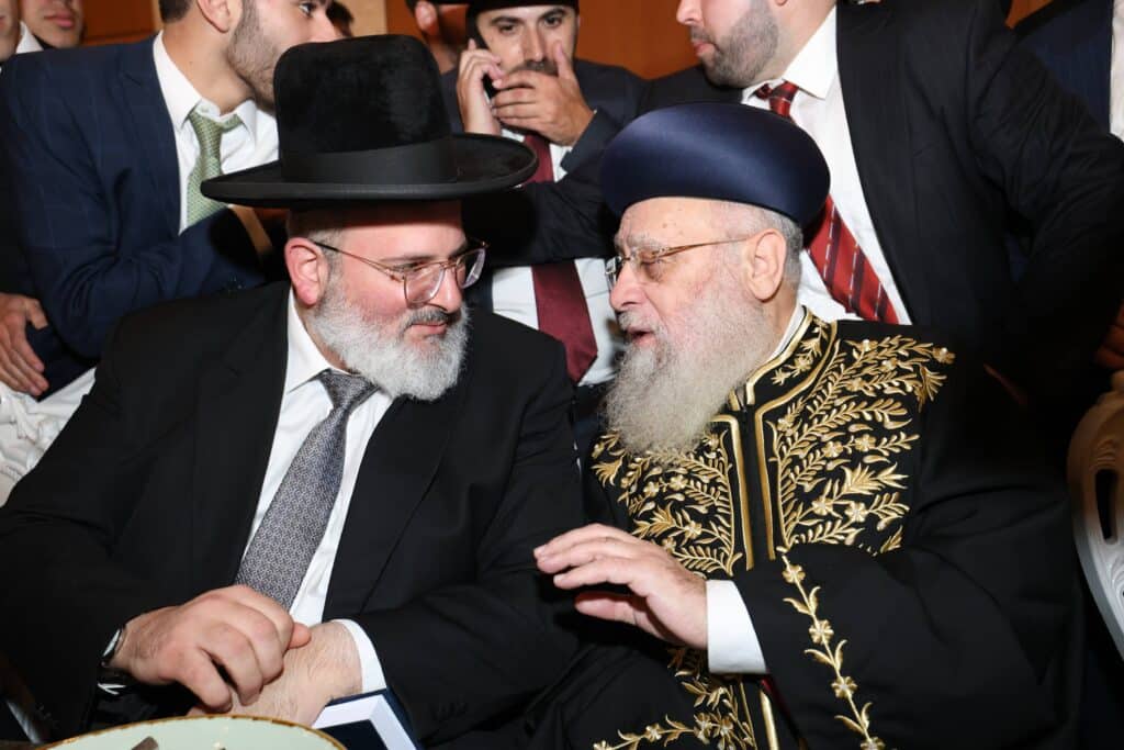 קול רינה וישועה באהלי צדיקים: שמחת נישואי נכדת הראשונים לציון