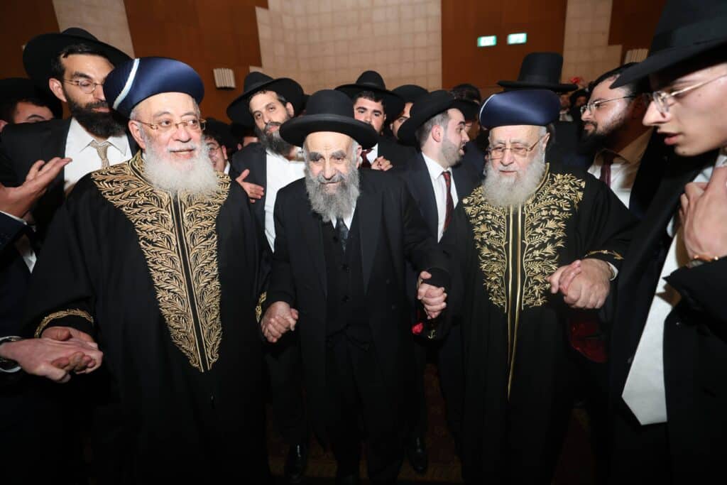 קול רינה וישועה באהלי צדיקים: שמחת נישואי נכדת הראשונים לציון