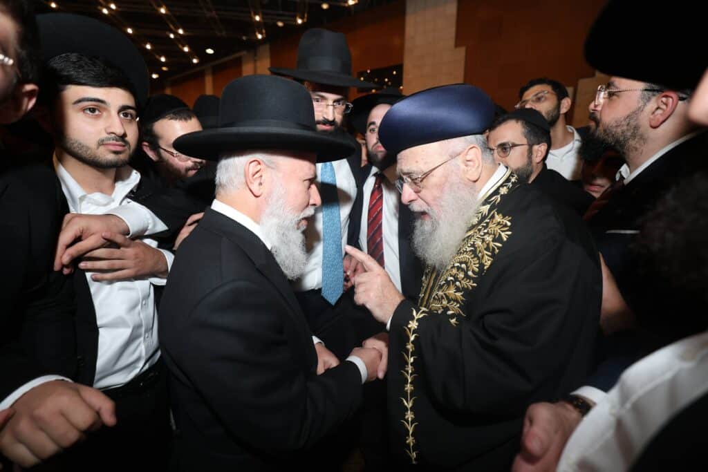 קול רינה וישועה באהלי צדיקים: שמחת נישואי נכדת הראשונים לציון