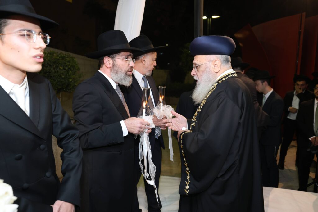 קול רינה וישועה באהלי צדיקים: שמחת נישואי נכדת הראשונים לציון