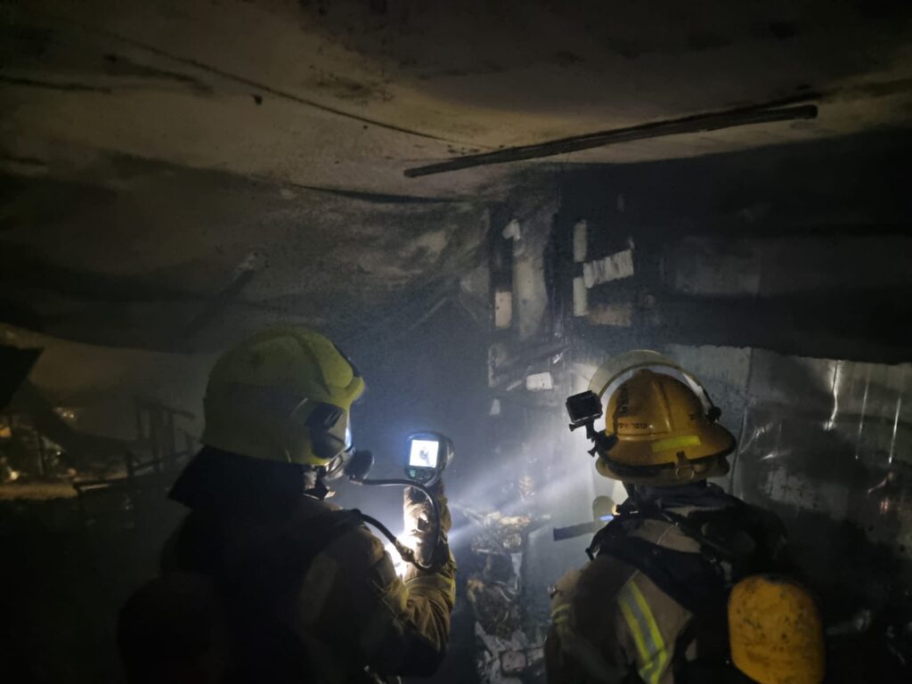 פעוט בן שנה נלכד בבית שעלה בלהבות - מותו נקבע במקום