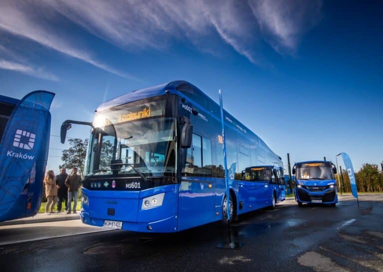 בשורה טובה לנוסעים לקברי צדיקים בפולין: קבוצת אגד זכתה במכרז נוסף בעיר קרקוב