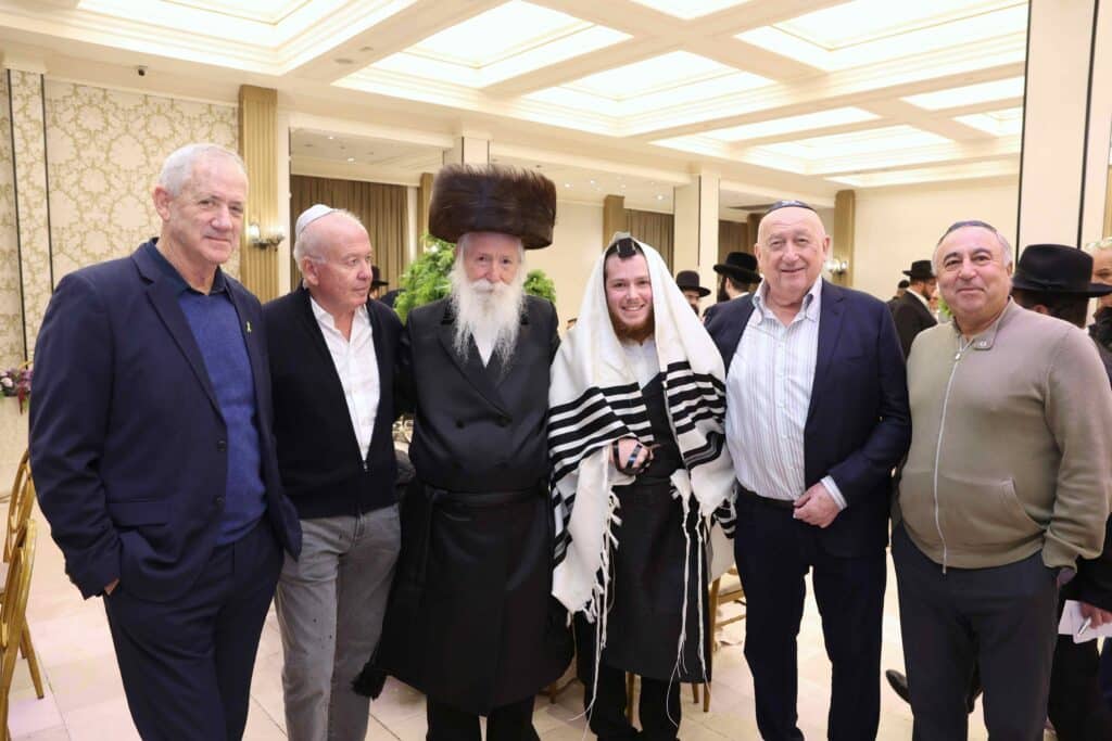 רבנים ואישי ציבור בשמחת הברית לנין הגרי"ד גרוסמן