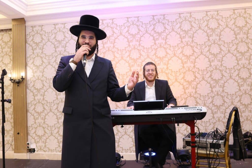 רבנים ואישי ציבור בשמחת הברית לנין הגרי"ד גרוסמן