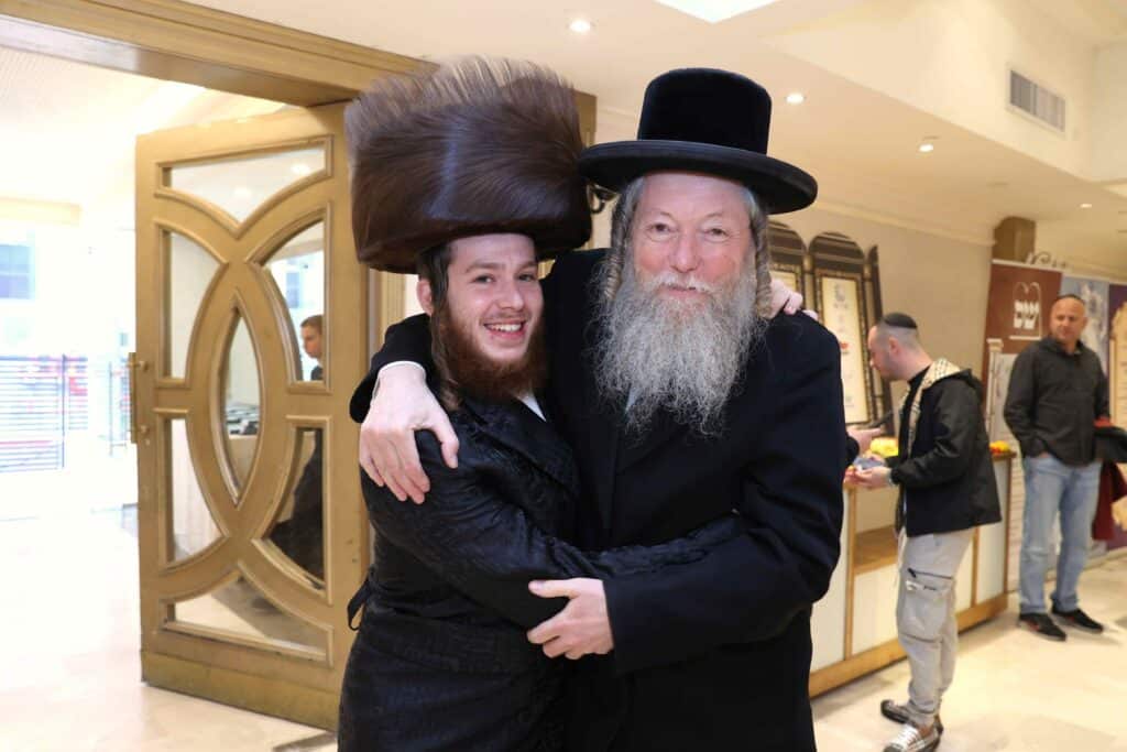 רבנים ואישי ציבור בשמחת הברית לנין הגרי"ד גרוסמן