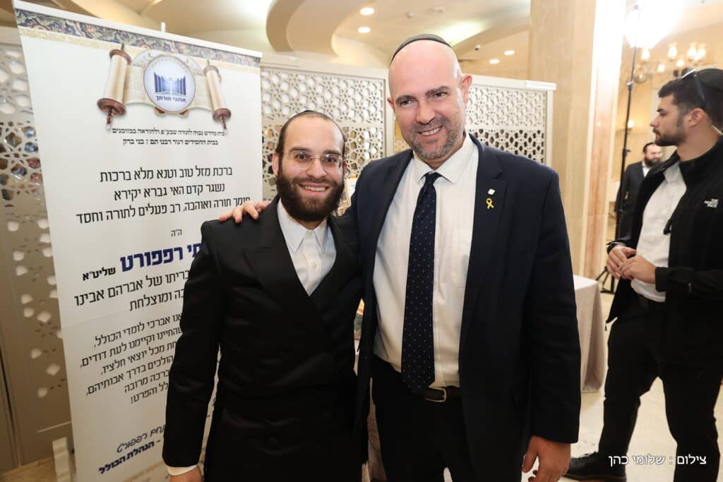 היועץ החרדי לנשיא ערך ברית לבנו - כמעט כולם התייצבו היועץ החרדי לנשיא ערך ברית לבנו - כמעט כולם התייצבו