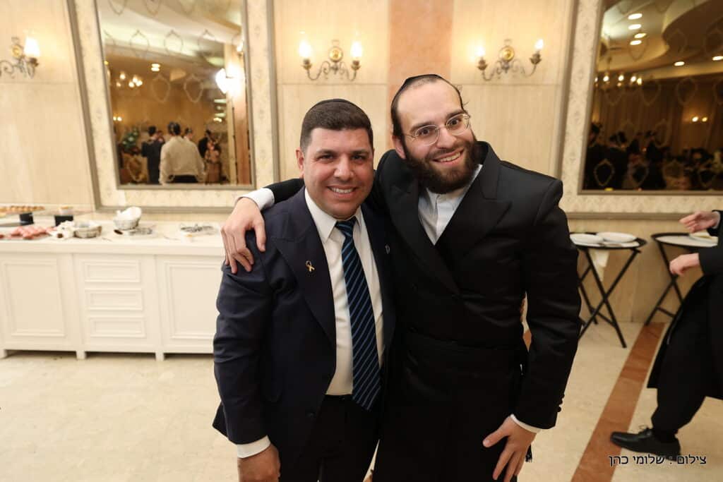 היועץ החרדי לנשיא ערך ברית לבנו - כמעט כולם התייצבו היועץ החרדי לנשיא ערך ברית לבנו - כמעט כולם התייצבו