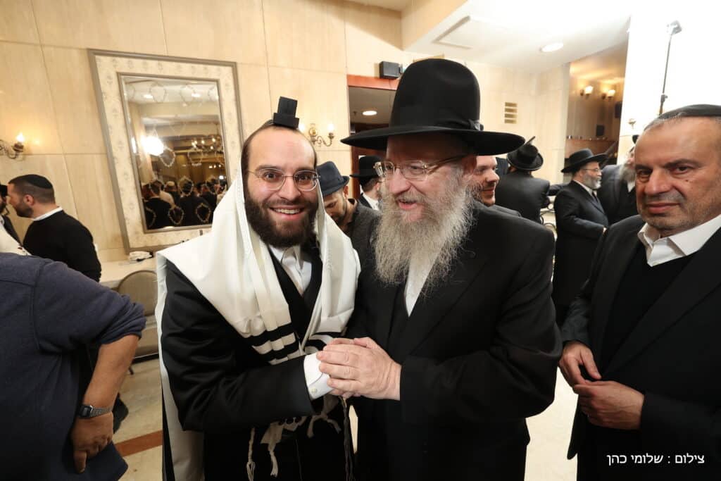 היועץ החרדי לנשיא ערך ברית לבנו - כמעט כולם התייצבו היועץ החרדי לנשיא ערך ברית לבנו - כמעט כולם התייצבו