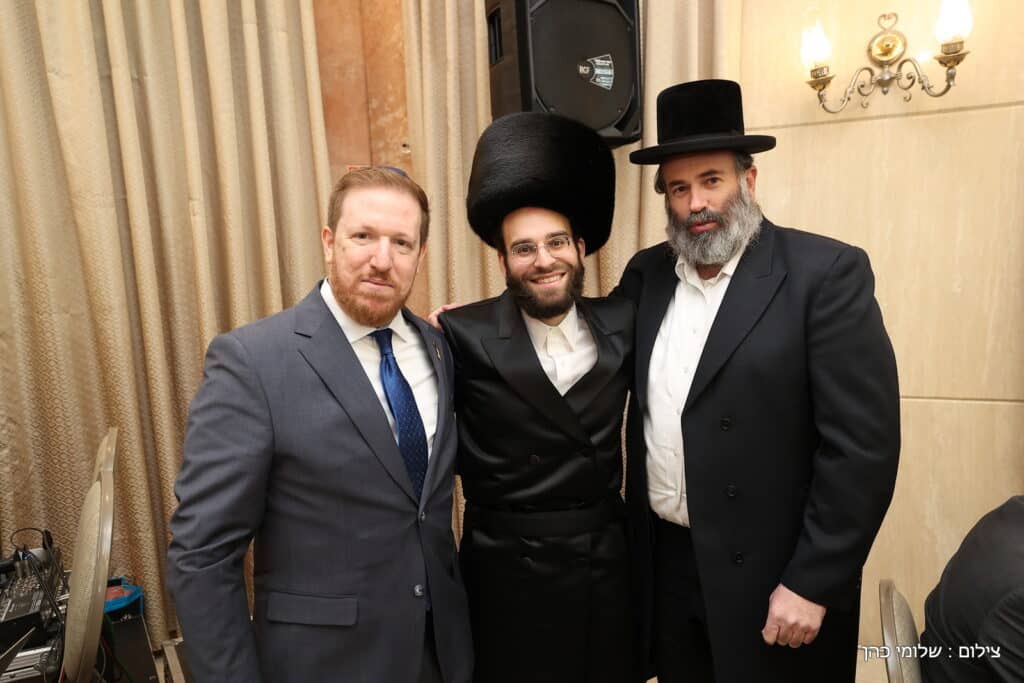 היועץ החרדי לנשיא ערך ברית לבנו - כמעט כולם התייצבו היועץ החרדי לנשיא ערך ברית לבנו - כמעט כולם התייצבו