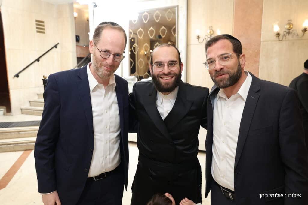 היועץ החרדי לנשיא ערך ברית לבנו - כמעט כולם התייצבו היועץ החרדי לנשיא ערך ברית לבנו - כמעט כולם התייצבו