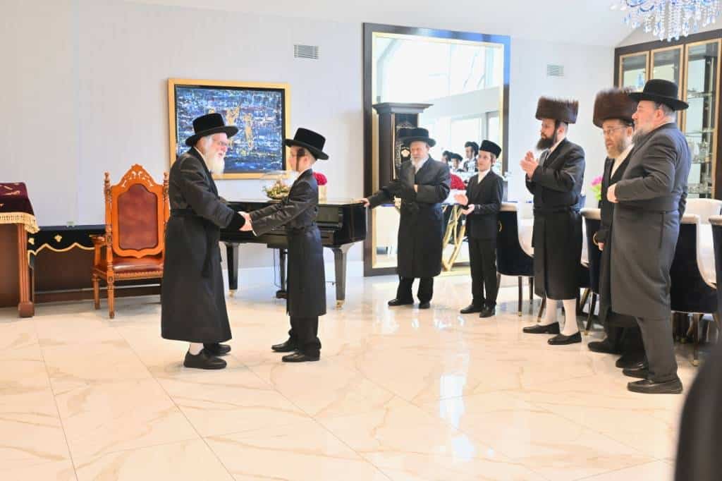 מראות הוד מביקורו של האדמו"ר מויז'ניץ בלייקווד