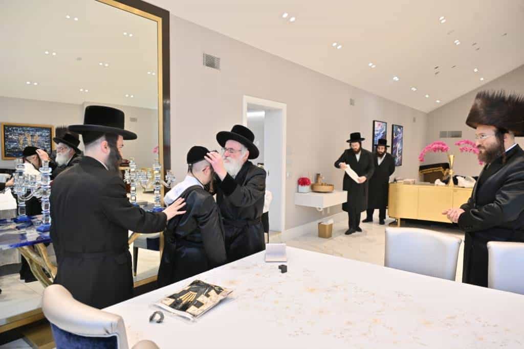 מראות הוד מביקורו של האדמו"ר מויז'ניץ בלייקווד