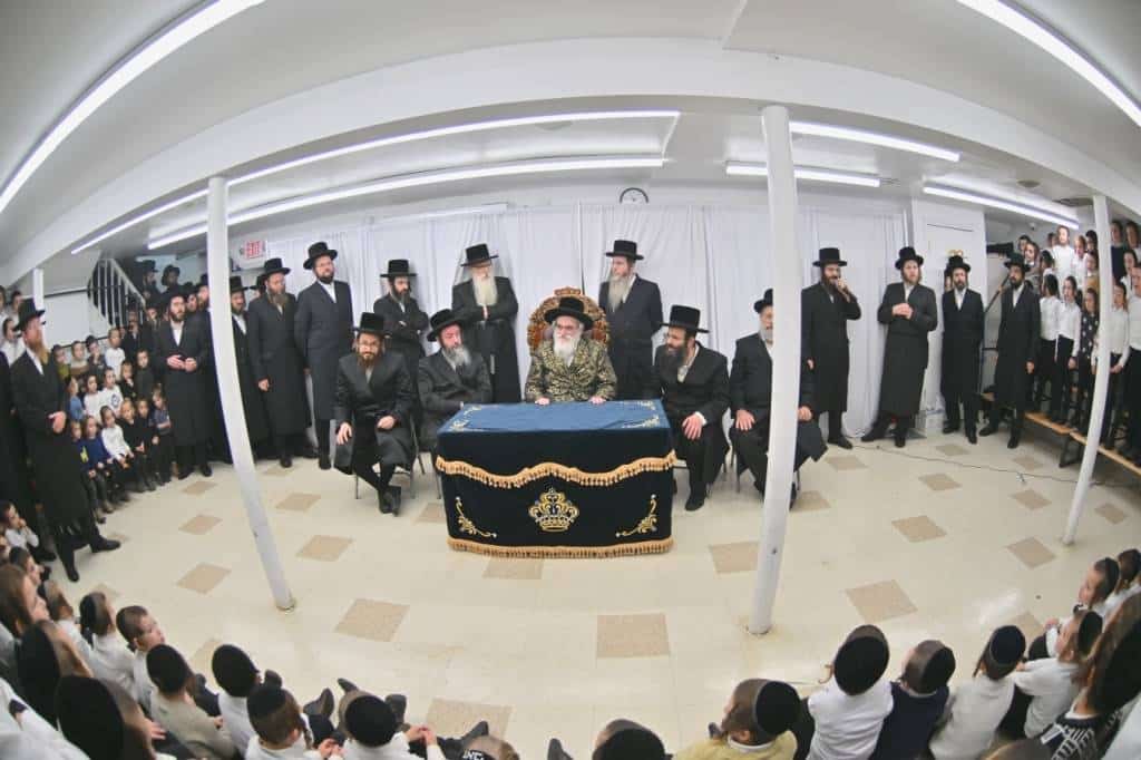 מראות הוד מביקורו של האדמו"ר מויז'ניץ בלייקווד