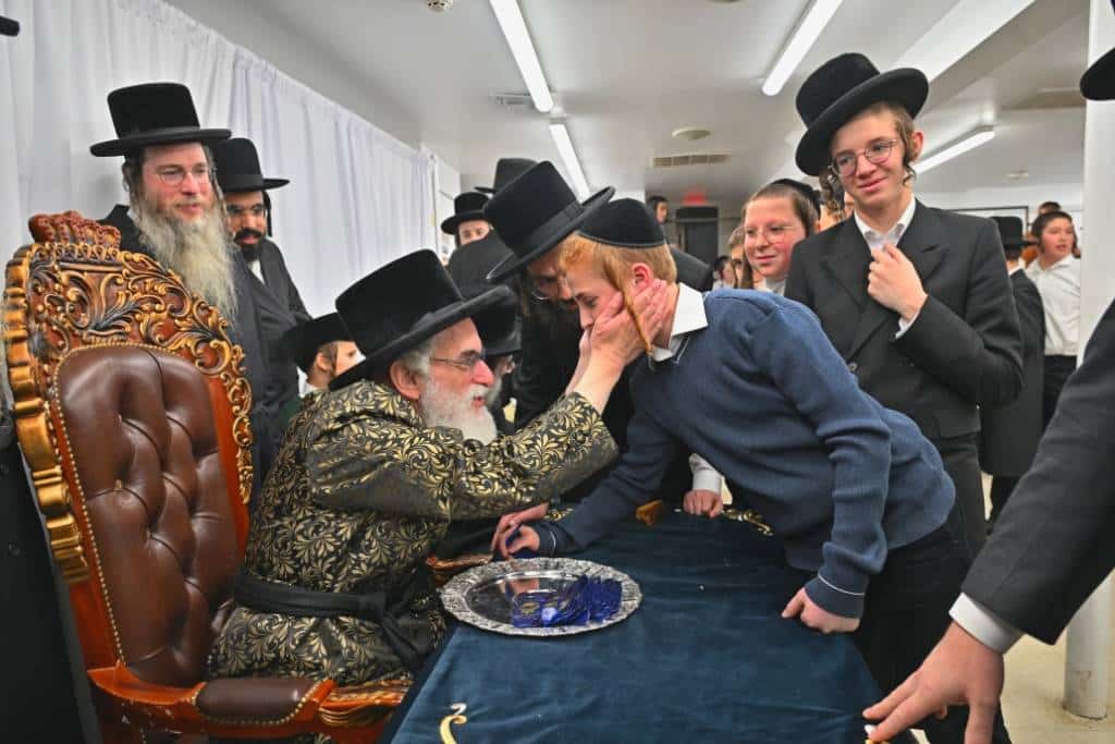 מראות הוד מביקורו של האדמו"ר מויז'ניץ בלייקווד