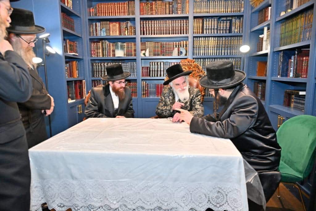 מראות הוד מביקורו של האדמו"ר מויז'ניץ בלייקווד