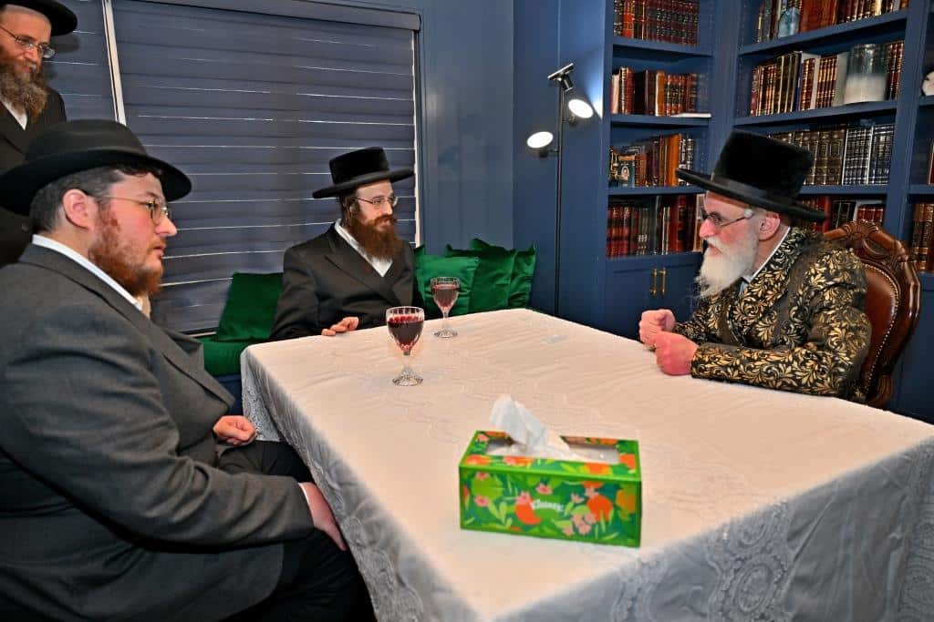 גלריית ענק: נמשך מסע האדמו"ר מויז'ניץ בליקווד