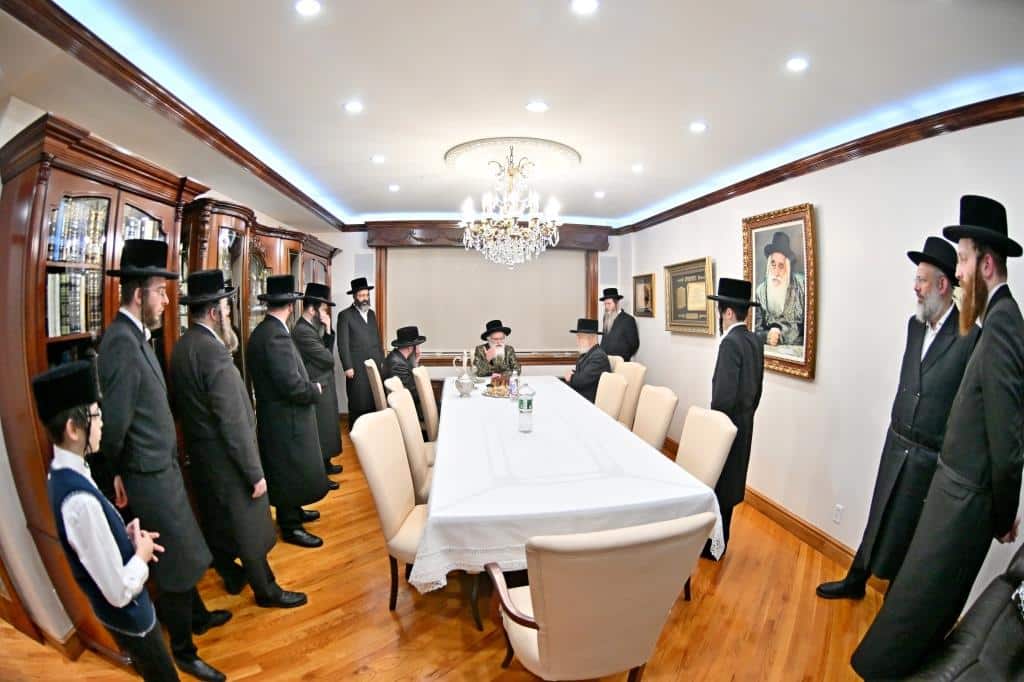 גלריית ענק: נמשך מסע האדמו"ר מויז'ניץ בליקווד