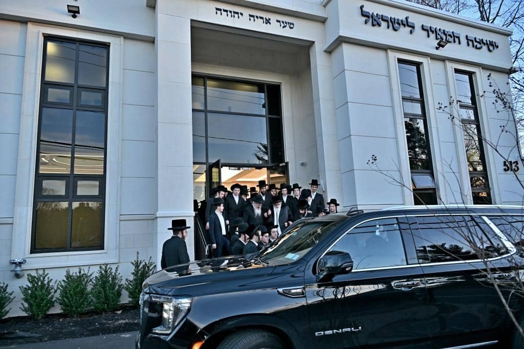 גלריית ענק: נמשך מסע האדמו"ר מויז'ניץ בליקווד