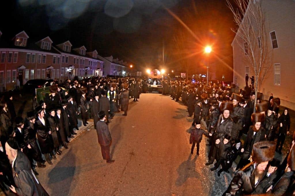 גלריית ענק: נמשך מסע האדמו"ר מויז'ניץ בליקווד