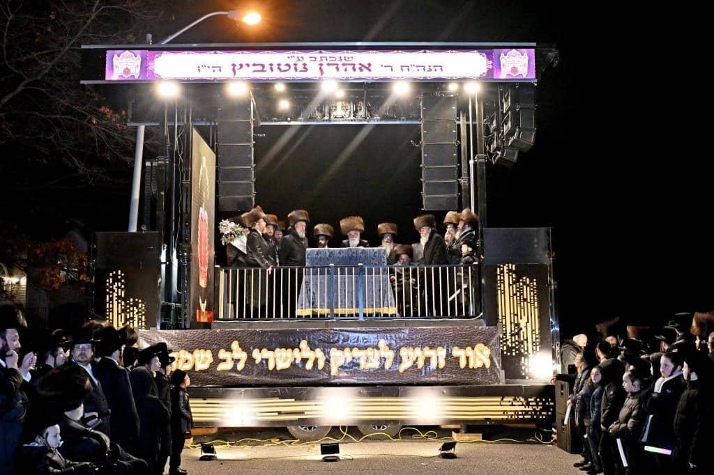 גלריית ענק: נמשך מסע האדמו"ר מויז'ניץ בליקווד