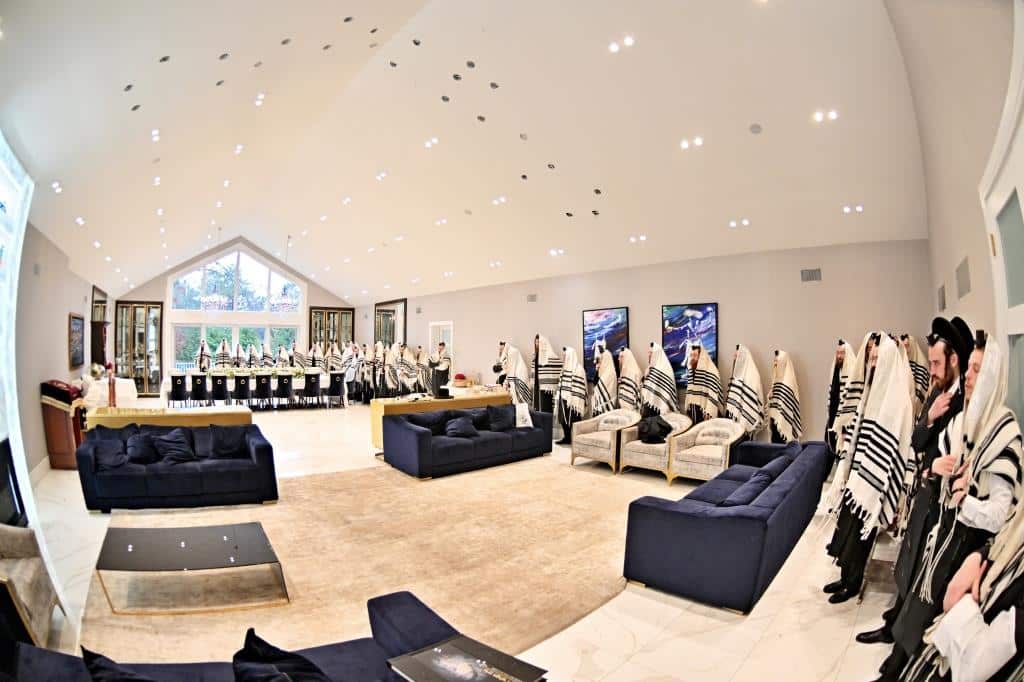 גלריית ענק: נמשך מסע האדמו"ר מויז'ניץ בליקווד