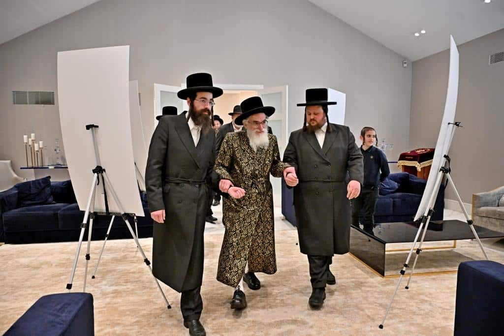 גלריית ענק: נמשך מסע האדמו"ר מויז'ניץ בליקווד