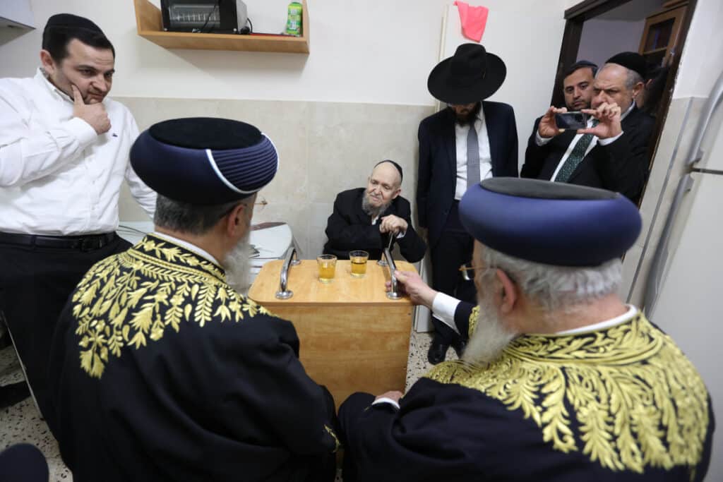 ב'כסא רחמים' ערכו מעמד לכבוד הראשון לציון הגר"ד יוסף