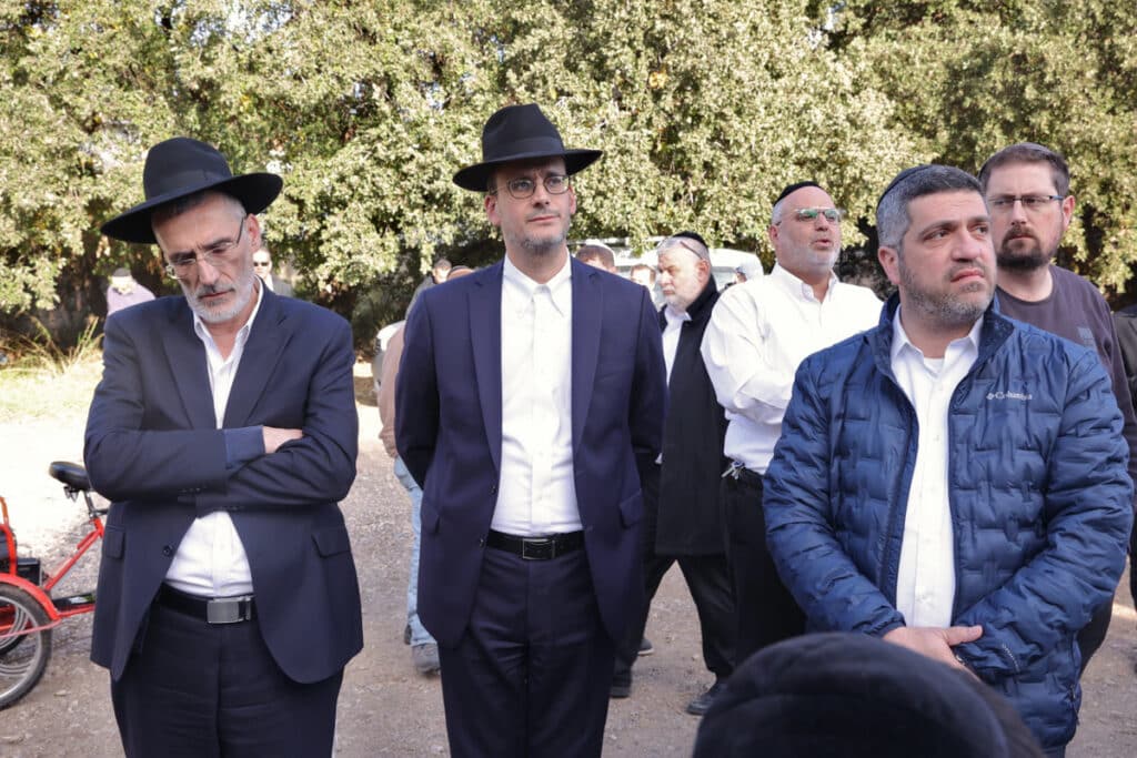 פרדס חנה: המונים ליוו למנוחות את המרא דאתרא