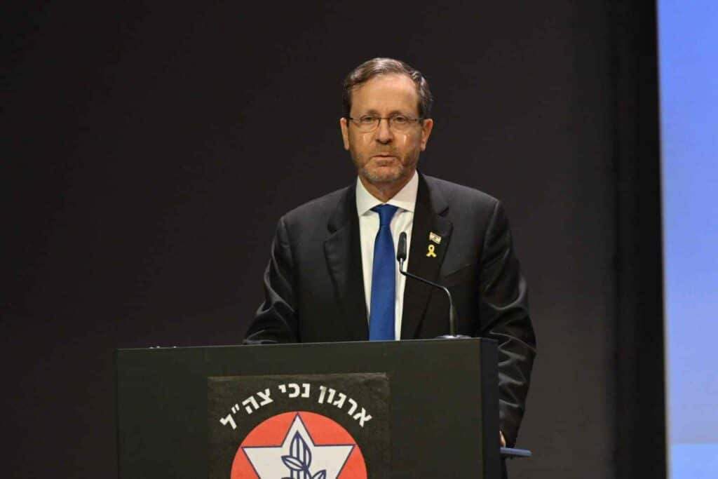 בין העסקה המתרחקת להצעה שקיבל גפני: זיסמן מסכם שבוע בין העסקה המתרחקת להצעה שקיבל גפני: זיסמן מסכם שבוע