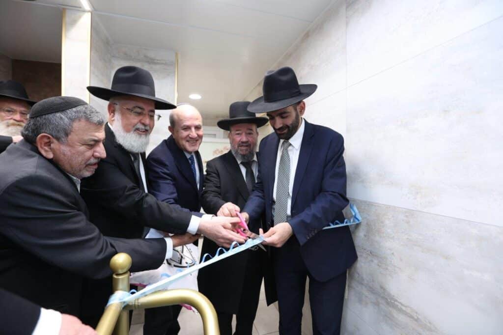 במעמד הראשל"צ: באשדוד חנכו מקווה מפואר ברובע ד' במעמד הראשל"צ: באשדוד חנכו מקווה מפואר ברובע ד'