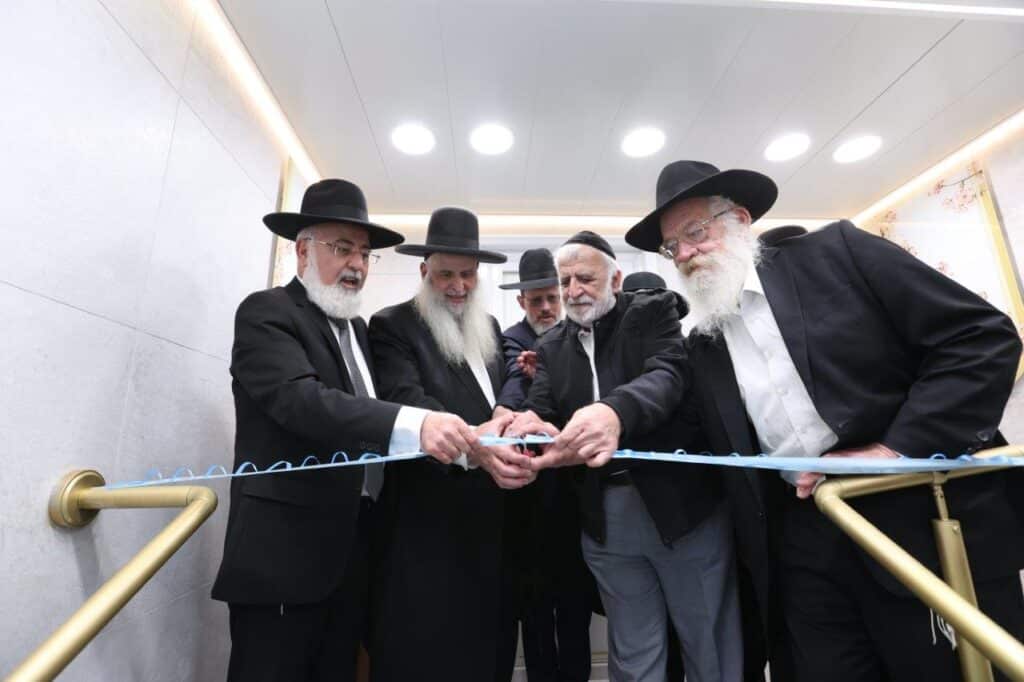 במעמד הראשל"צ: באשדוד חנכו מקווה מפואר ברובע ד' במעמד הראשל"צ: באשדוד חנכו מקווה מפואר ברובע ד'