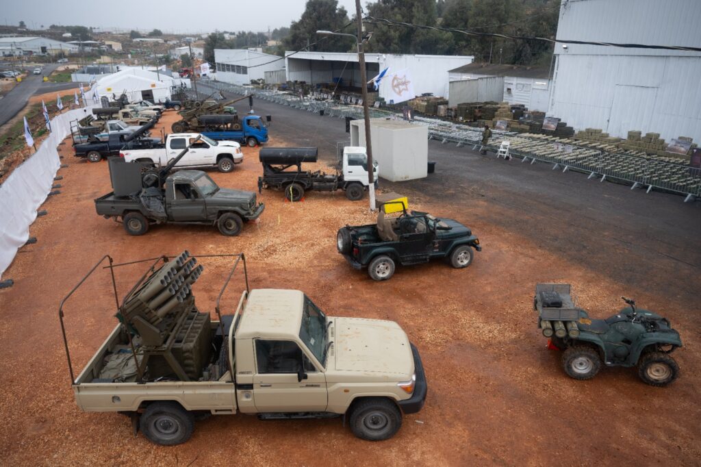 צה"ל חושף: למעלה מ-85,000 אמצעי לחימה הוחרמו בלבנון צה"ל חושף: למעלה מ-85,000 אמצעי לחימה הוחרמו בלבנון