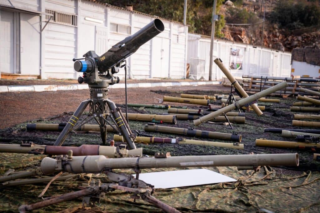 צה"ל חושף: למעלה מ-85,000 אמצעי לחימה הוחרמו בלבנון צה"ל חושף: למעלה מ-85,000 אמצעי לחימה הוחרמו בלבנון