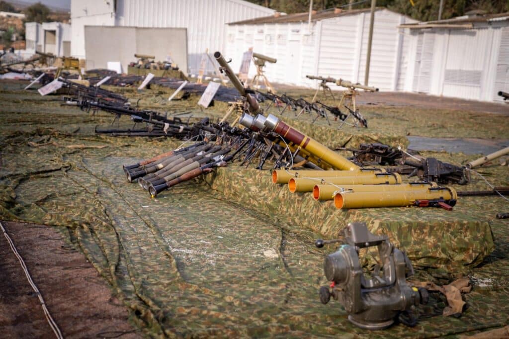 צה"ל חושף: למעלה מ-85,000 אמצעי לחימה הוחרמו בלבנון צה"ל חושף: למעלה מ-85,000 אמצעי לחימה הוחרמו בלבנון