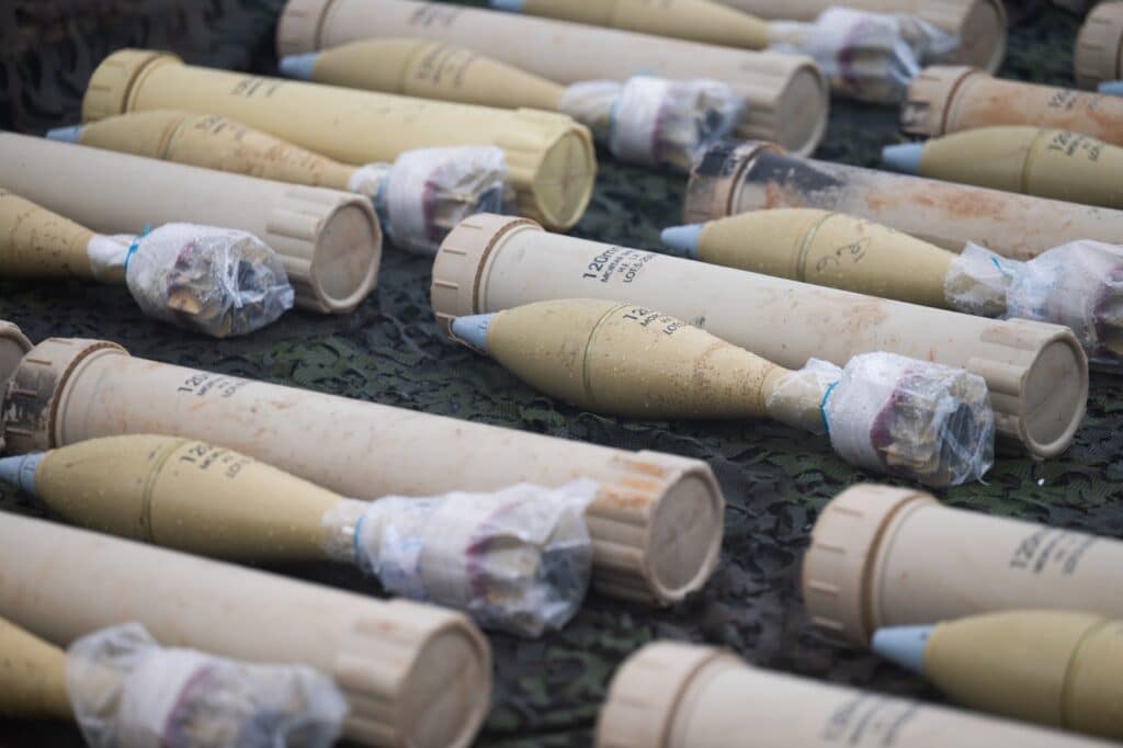 צה"ל חושף: למעלה מ-85,000 אמצעי לחימה הוחרמו בלבנון צה"ל חושף: למעלה מ-85,000 אמצעי לחימה הוחרמו בלבנון