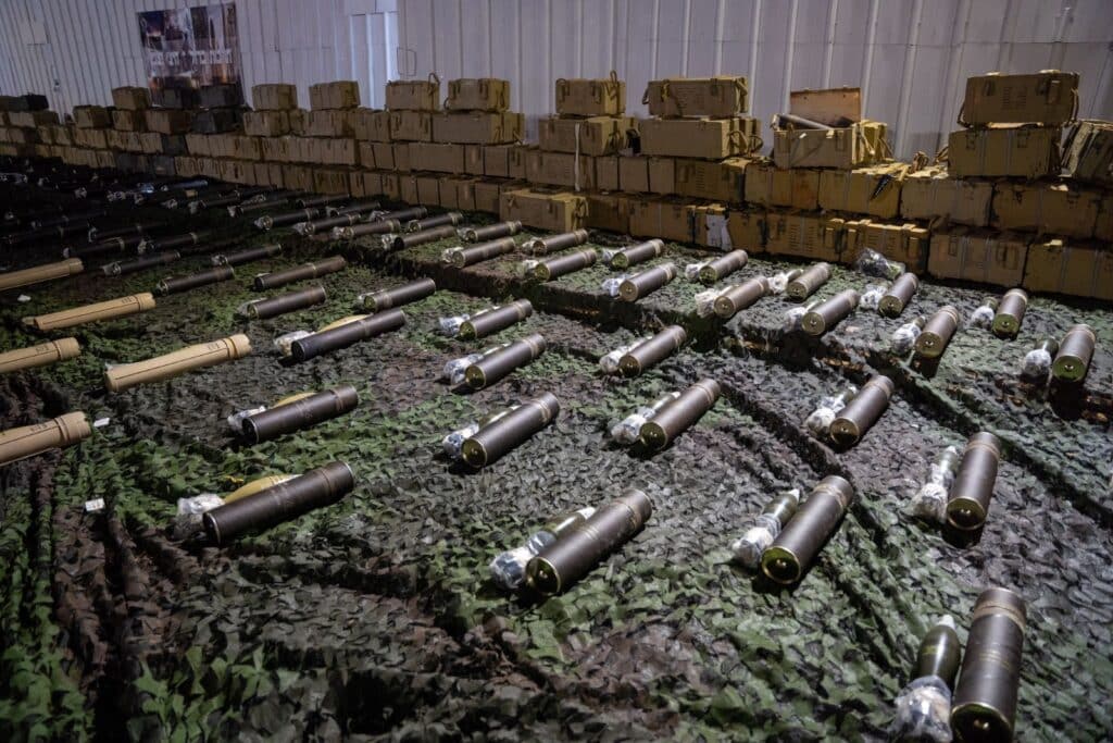 צה"ל חושף: למעלה מ-85,000 אמצעי לחימה הוחרמו בלבנון צה"ל חושף: למעלה מ-85,000 אמצעי לחימה הוחרמו בלבנון