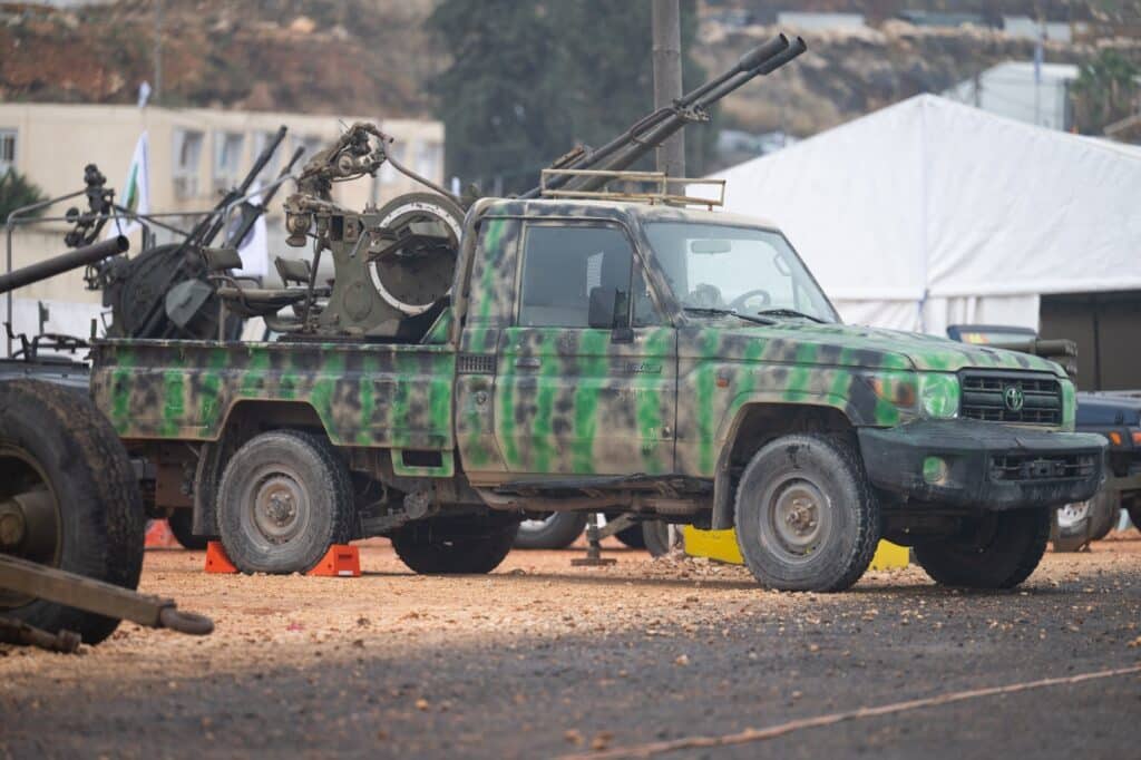 צה"ל חושף: למעלה מ-85,000 אמצעי לחימה הוחרמו בלבנון צה"ל חושף: למעלה מ-85,000 אמצעי לחימה הוחרמו בלבנון