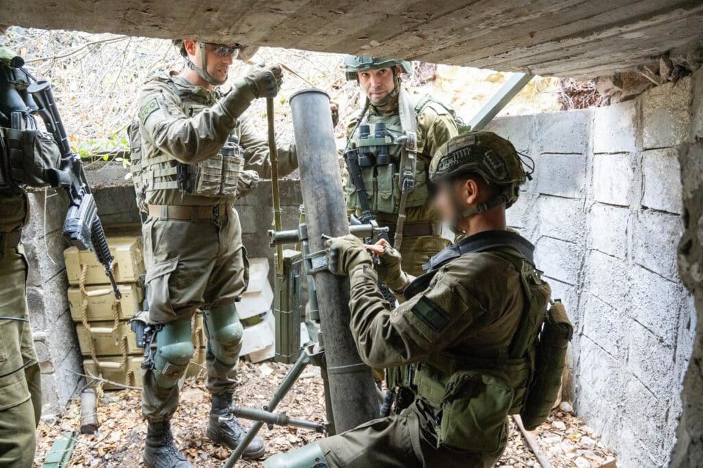 במרחב הסלוקי: כוחות צה"ל פשטו על מחסני נשק בעומק לבנון